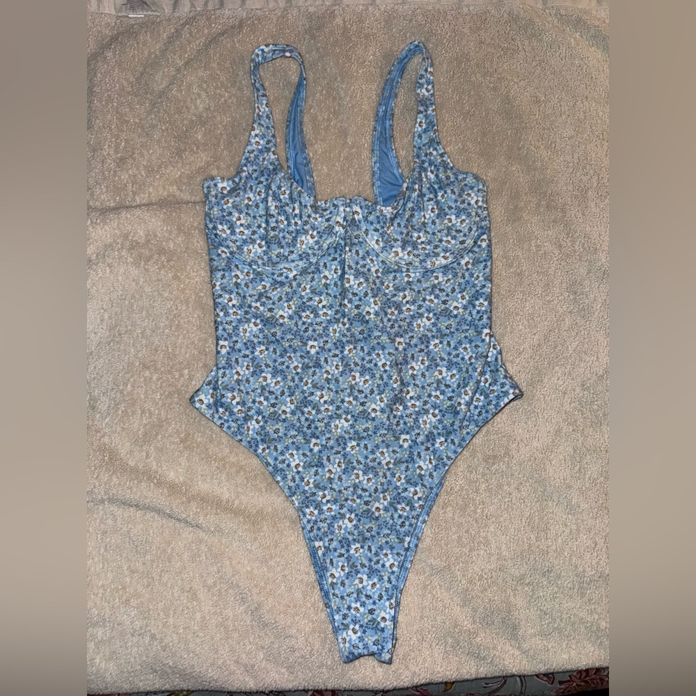 ABERCROMBIE & FITCH - One-Piece Swimsuit